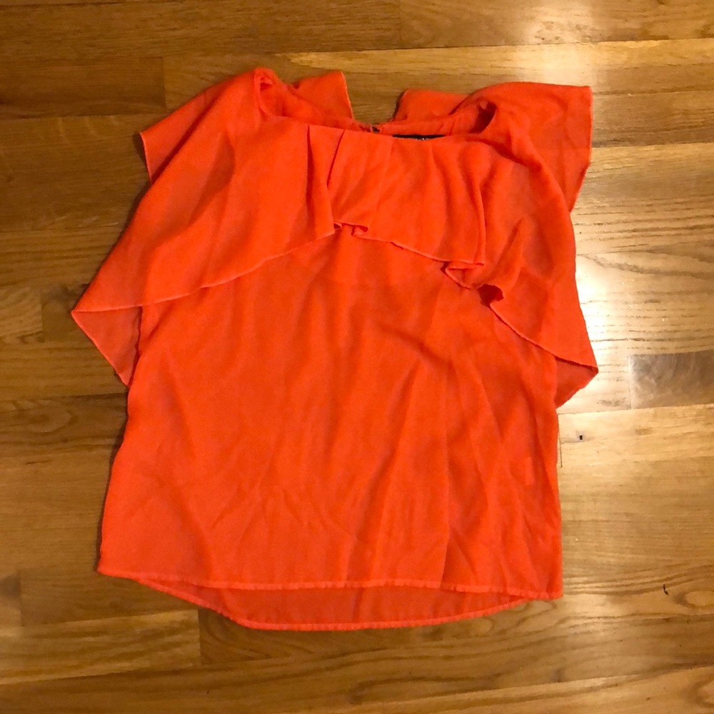 Ruffled boutique tops